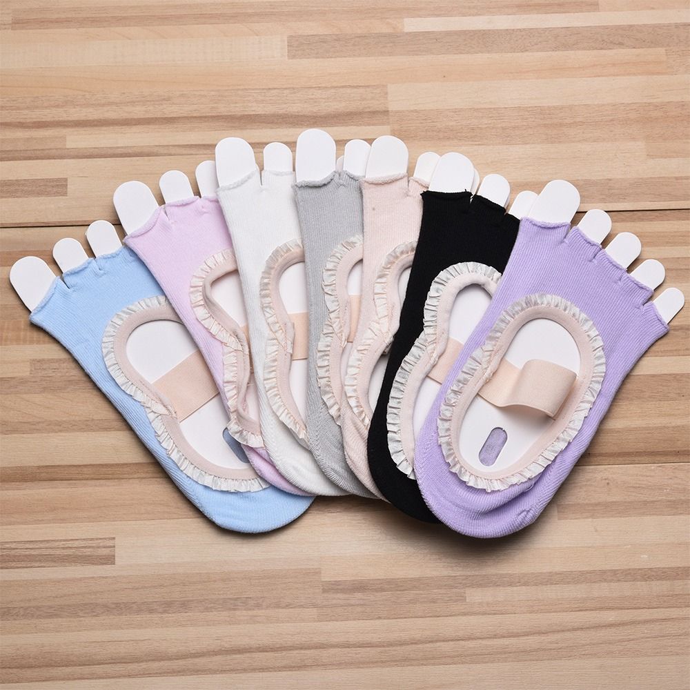 ถุงเท้าโยคะกันลื่นแบบสร้างสรรค - Yoga Fitness Class บทวิจารณ์และราคา